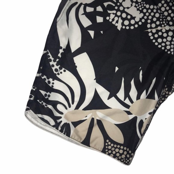 O'Neill Floral Hawaiian Bermuda Board Shorts 9 - Picture 4 of 8